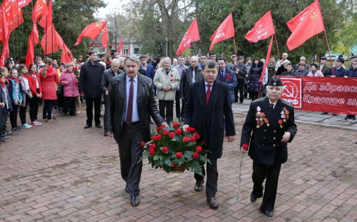 Д.Г. Новиков начал поездку в Крым, где проходят юбилейные мероприятия в честь 95-летия установления Советской власти
