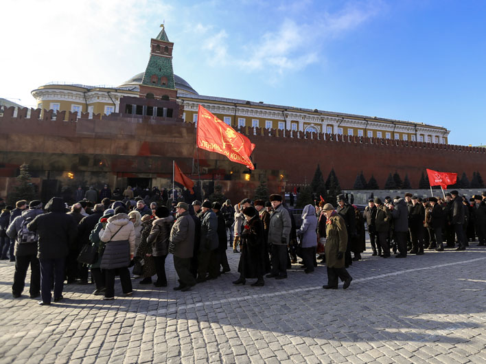 Депутаты от КПРФ против закрытия Мавзолея В.И.Ленина декорациями на День Победы