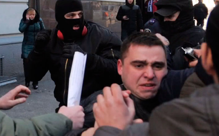 Призываем всех встать на защиту наших товарищей на Украине!