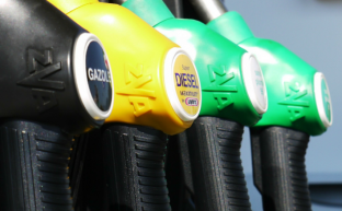 Французы бросили вызов нефтяным компаниям