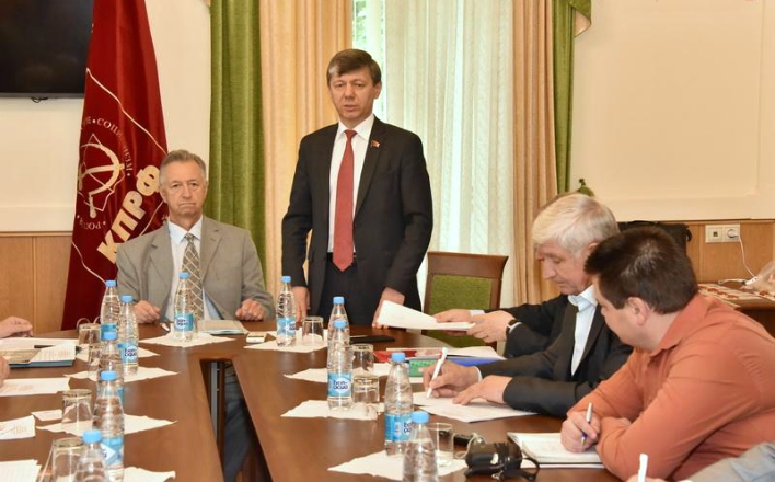 КПРФ продолжит борьбу за сохранение Мавзолея В.И.Ленина и почетного некрополя у Кремлевской стены