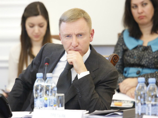 И тут вам без двоечников не обошлось