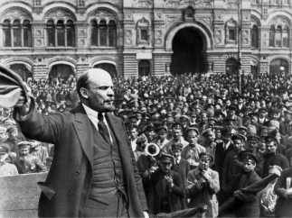 Ленин жил. Ленин жив. Ленин будет жить